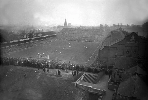 Villa Park in 1948. Football - 1947  /  1948 FA Cup - Semi-Final