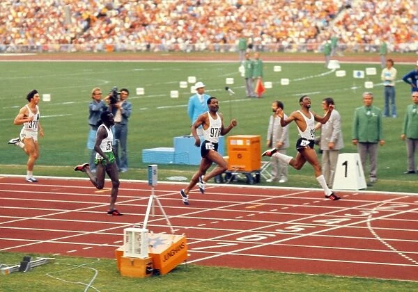 Vince Matthews win the 400m at the 1972 Munich Olympics