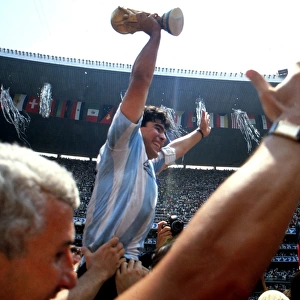 Diego Maradona lifts the World Cup in Mexico in 1986