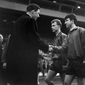 The Earl of Harewood shakes hands with Preston North Ends Howard Kendall - 1964 FA Cup Final