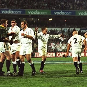 England celebrate victory over South Africa in 2000