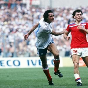 Frances Jean-Francois Larios and Englands Bryan Robson at the 1982 World Cup