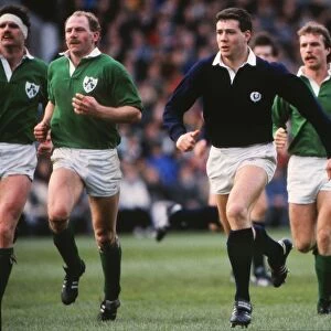 Irelands Nigel Carr and Scotlands Scott Hastings - 1987 Five Nations
