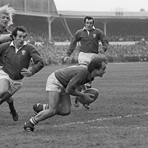 Jacques Fouroux and Gareth Edwards - 1976 Five Nations
