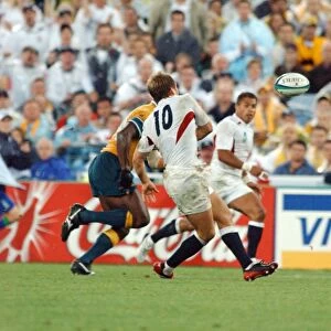 Jonny Wilkinson gives the pass which sets up Jason Robinsons try in the 2003 World Cup Final
