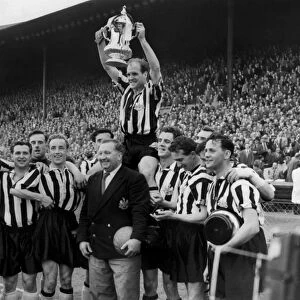 English football Jigsaw Puzzle Collection: 1955 FA Cup Final - Newcastle United 3 Manchester City 1