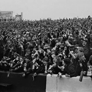 Nottingham Forest fans celebrates - 1967 FA Cup