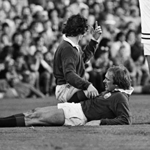 Peter Squires scores for the British Lions in 1977 but pulls a hamstring