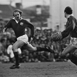 Peter Squires scores for the British Lions in 1977 but pulls a hamstring