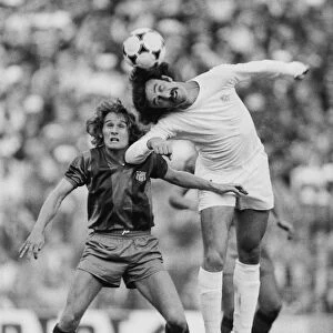 Real Madrids Vicente Del Bosque and Barcelonas Allan Simonsen