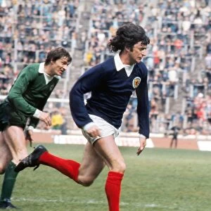 Scotlands Willie Morgan - 1974 British Home Championship