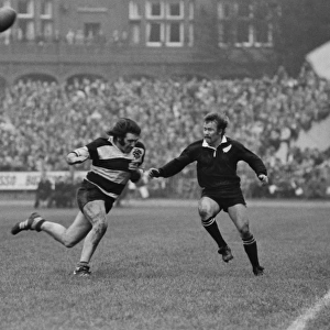 Tom David and Grant Batty fight during the famous game between the All Blacks and Barbarians in 1973