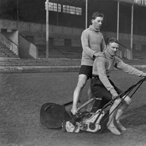 West Bromwich Albions groundsman and players at the Hawthorns in 1925 / / 6