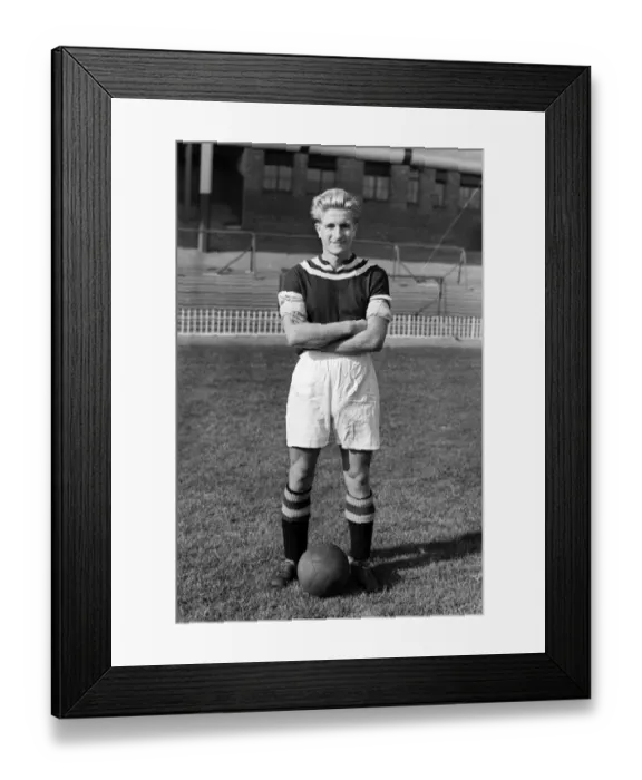 Framed Print : Dave Hickson - Aston Villa Framed Print : Dave Hickson - Aston Villa