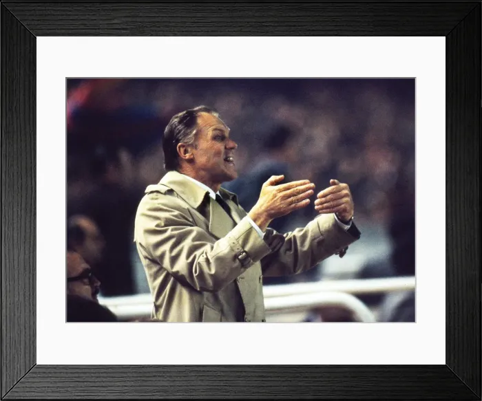 Framed Print : UEFA QF L2: Barcelona 2 (4) Villa 1 (3) Framed Print : UEFA QF L2: Barcelona 2 (4) Villa 1 (3)