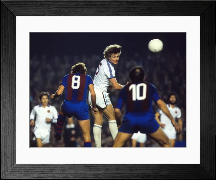 Framed Print : UEFA QF L2: Barcelona 2 (4) Villa 1 (3) Framed Print : UEFA QF L2: Barcelona 2 (4) Villa 1 (3)