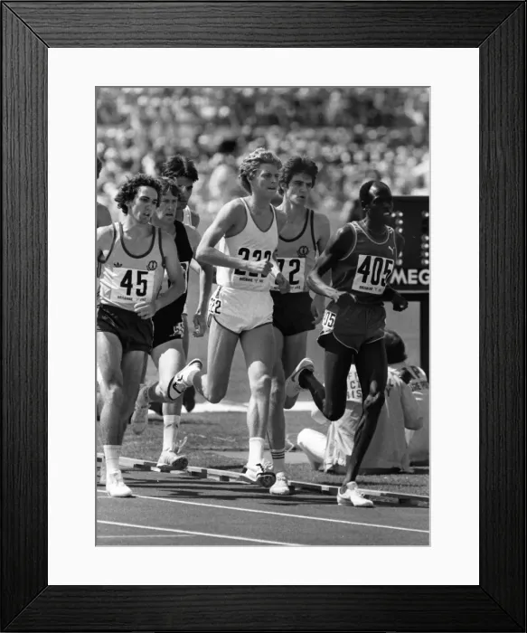 Framed Print : Brisbane Commonwealth Games - Athletics Framed Print : Brisbane Commonwealth Games - Athletics