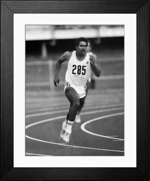 Framed Print : Brisbane Commonwealth Games - Athletics Framed Print : Brisbane Commonwealth Games - Athletics