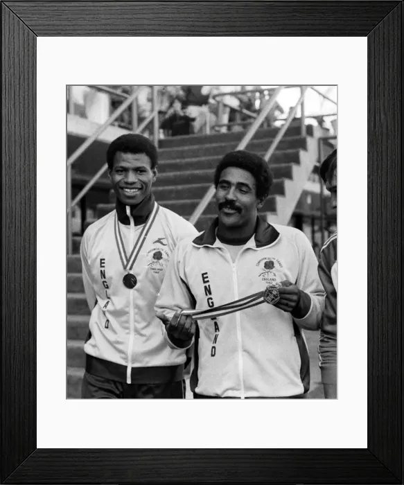 Framed Print : Brisbane Commonwealth Games - Athletics Framed Print : Brisbane Commonwealth Games - Athletics