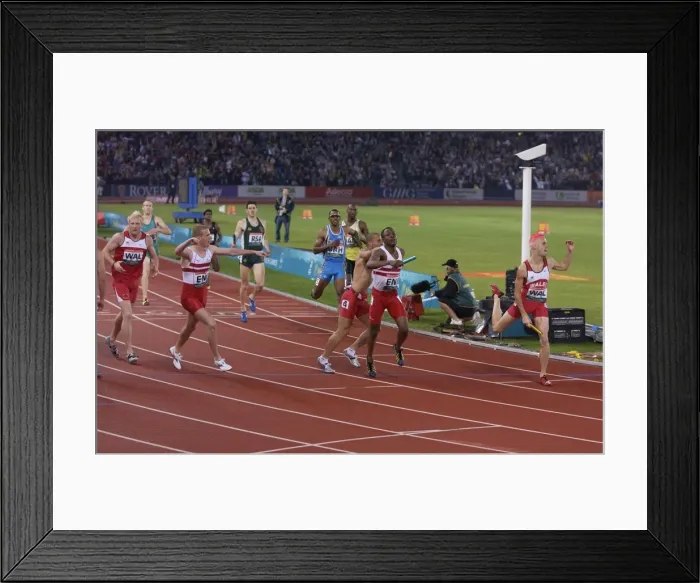 Framed Print : Manchester Commonwealth Games - Athletics Framed Print : Manchester Commonwealth Games - Athletics