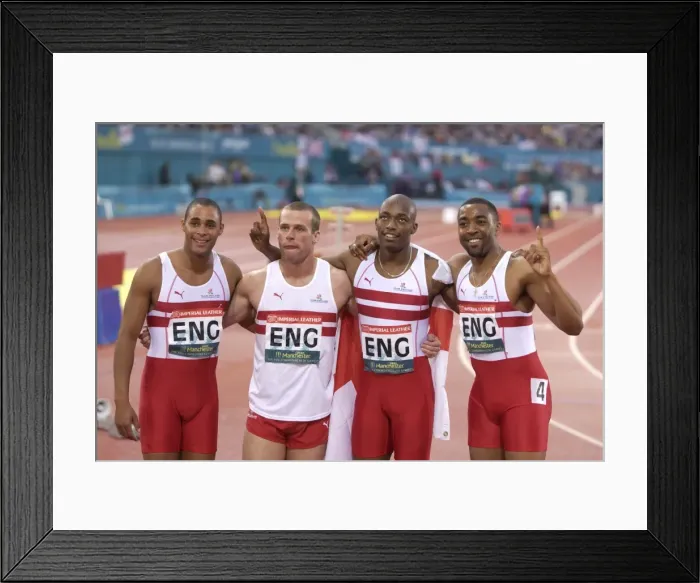 Framed Print : Manchester Commonwealth Games - Athletics Framed Print : Manchester Commonwealth Games - Athletics