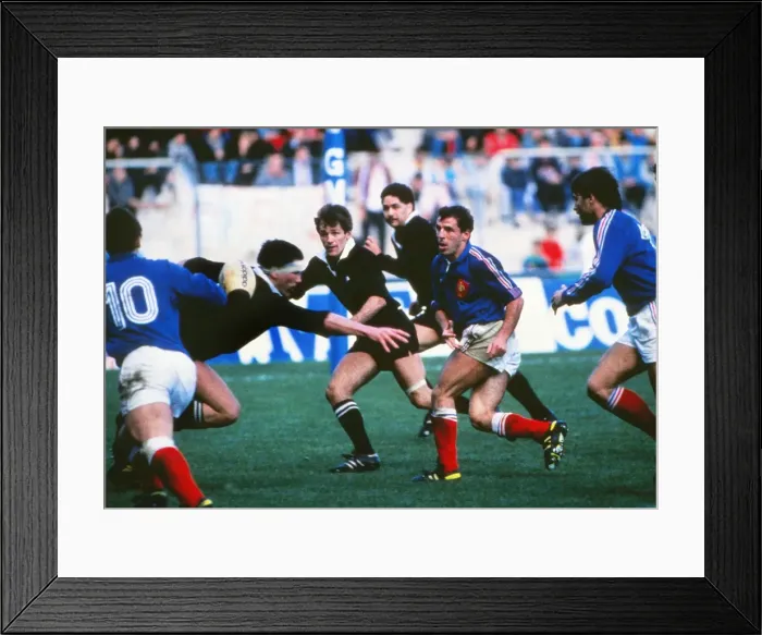 Framed Print : 2nd Test: France 16 NZ 3 Framed Print : 2nd Test: France 16 NZ 3