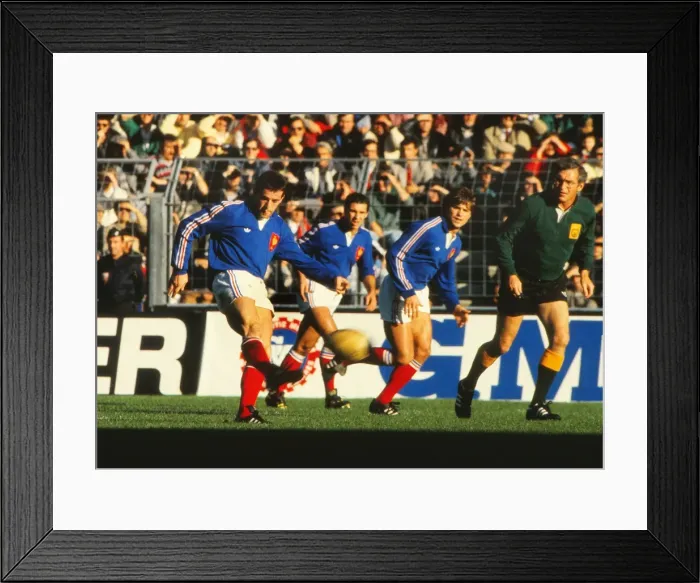 Framed Print : 2nd Test: France 16 NZ 3 Framed Print : 2nd Test: France 16 NZ 3