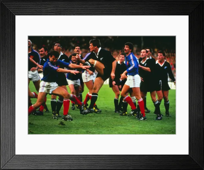 Framed Print : 2nd Test: France 16 NZ 3 Framed Print : 2nd Test: France 16 NZ 3
