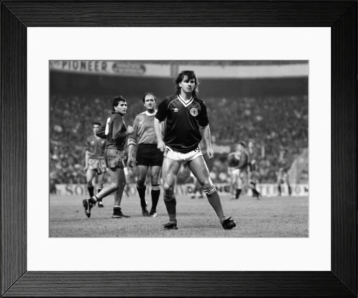 Framed Print : WC86 Qual: Spain 1 Scotland 0 Framed Print : WC86 Qual: Spain 1 Scotland 0
