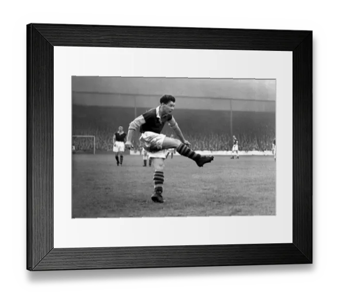 Framed Print : Burnley v Leicester City Framed Print : Burnley v Leicester City