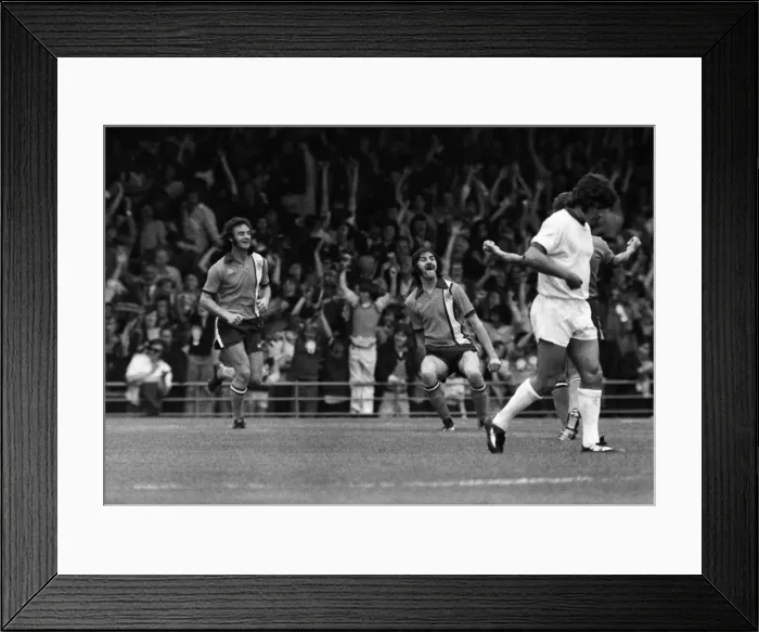 Framed Print : Luton 1 Liverpool 2 Framed Print : Luton 1 Liverpool 2
