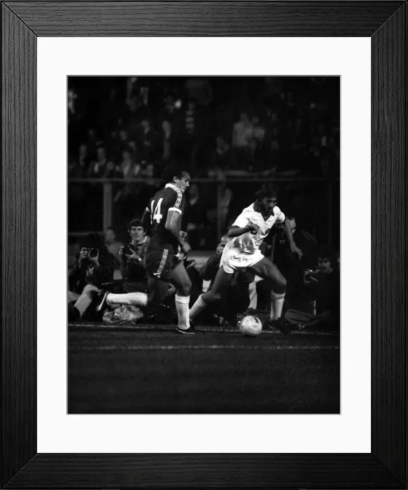 Framed Print : Chelsea 1 NY Cosmos 1 Framed Print : Chelsea 1 NY Cosmos 1