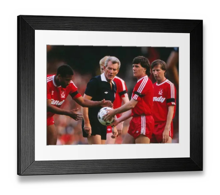 Framed Print : Liverpool 0 Arsenal 2 Framed Print : Liverpool 0 Arsenal 2