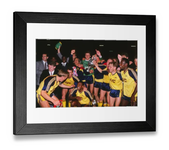 Framed Print : Liverpool 0 Arsenal 2 Framed Print : Liverpool 0 Arsenal 2