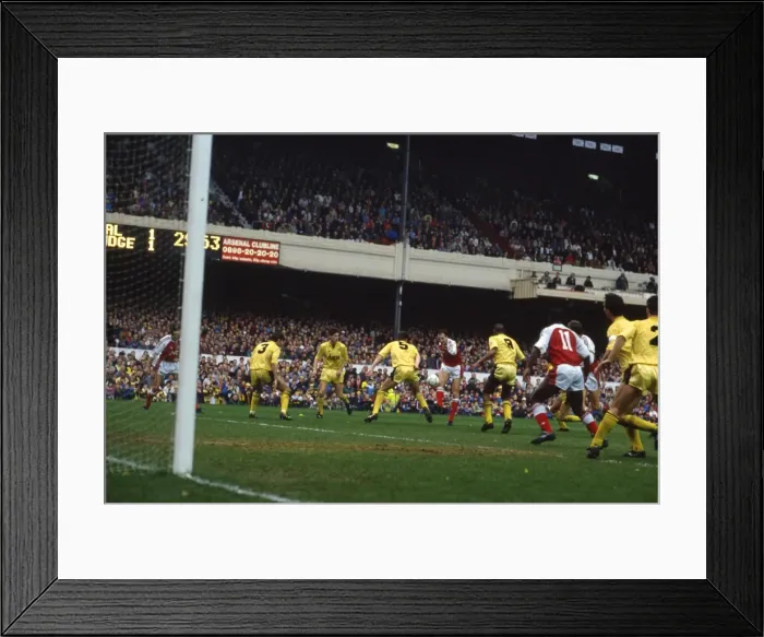 Framed Print : FA Cup R6: Arsenal 2 Cambridge Utd 1 Framed Print : FA Cup R6: Arsenal 2 Cambridge Utd 1