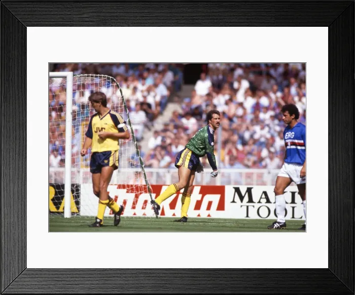 Framed Print : Makita: Arsenal 0 Sampdoria 1 Framed Print : Makita: Arsenal 0 Sampdoria 1