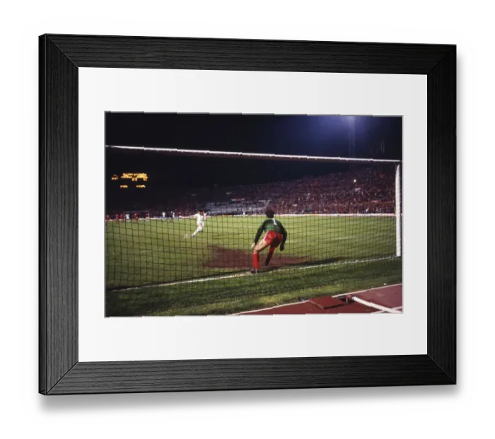 Framed Print : European Cup Final: Liverpool 1* Roma 1 (*won 4-2 pens a. e. t. ) Framed Print : European Cup Final: Liverpool 1* Roma 1 (*won 4-2 pens a. e. t. )