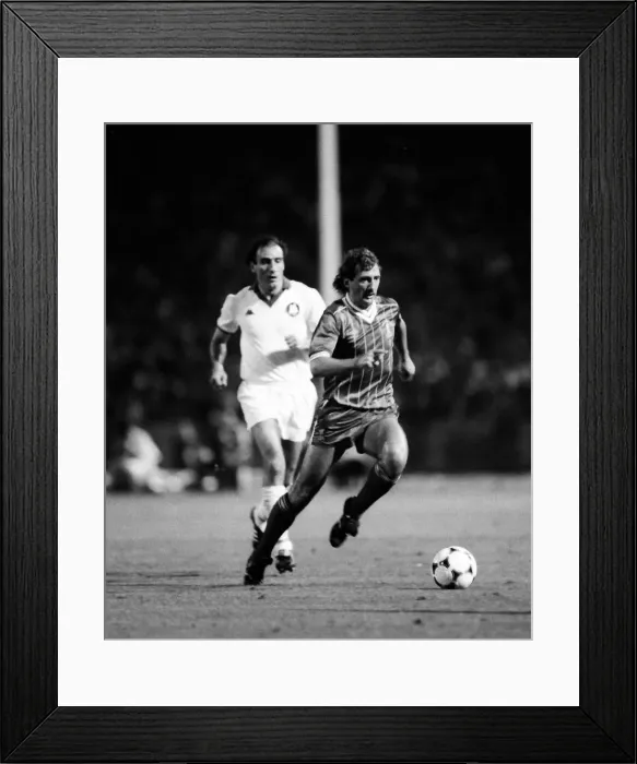 Framed Print : European Cup Final: Liverpool 1* Roma 1 (*won 4-2 pens a. e. t. ) Framed Print : European Cup Final: Liverpool 1* Roma 1 (*won 4-2 pens a. e. t. )