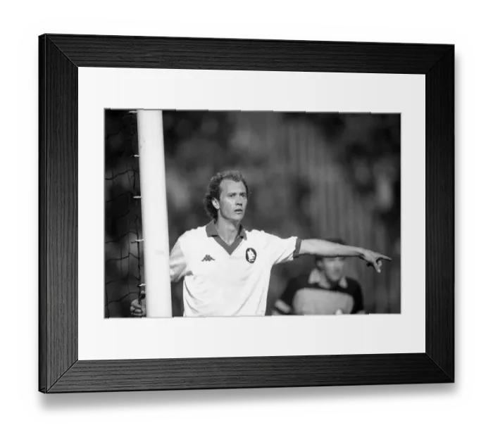 Framed Print : European Cup Final: Liverpool 1* Roma 1 (*won 4-2 pens a. e. t. ) Framed Print : European Cup Final: Liverpool 1* Roma 1 (*won 4-2 pens a. e. t. )