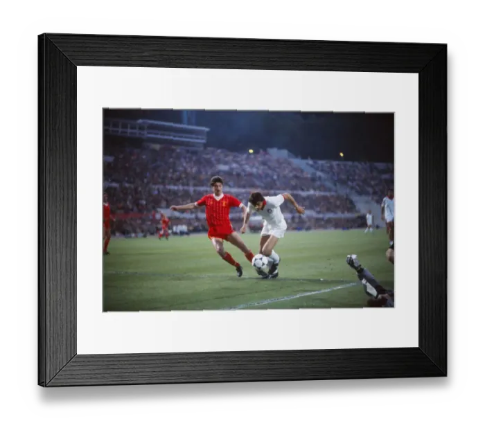 Framed Print : European Cup Final: Liverpool 1* Roma 1 (*won 4-2 pens a. e. t. ) Framed Print : European Cup Final: Liverpool 1* Roma 1 (*won 4-2 pens a. e. t. )