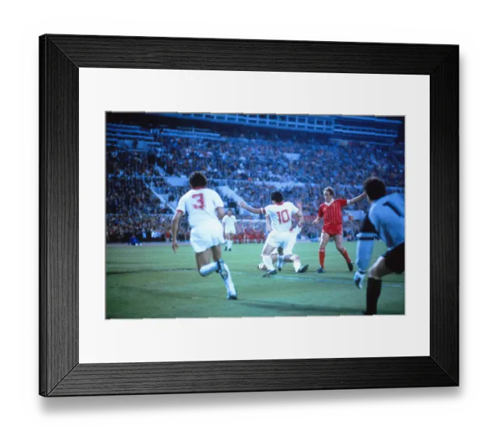 Framed Print : European Cup Final: Liverpool 1* Roma 1 (*won 4-2 pens a. e. t. ) Framed Print : European Cup Final: Liverpool 1* Roma 1 (*won 4-2 pens a. e. t. )