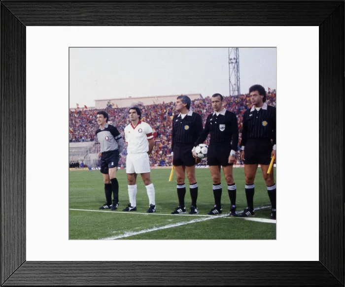 Framed Print : European Cup Final: Liverpool 1* Roma 1 (*won 4-2 pens a. e. t. ) Framed Print : European Cup Final: Liverpool 1* Roma 1 (*won 4-2 pens a. e. t. )
