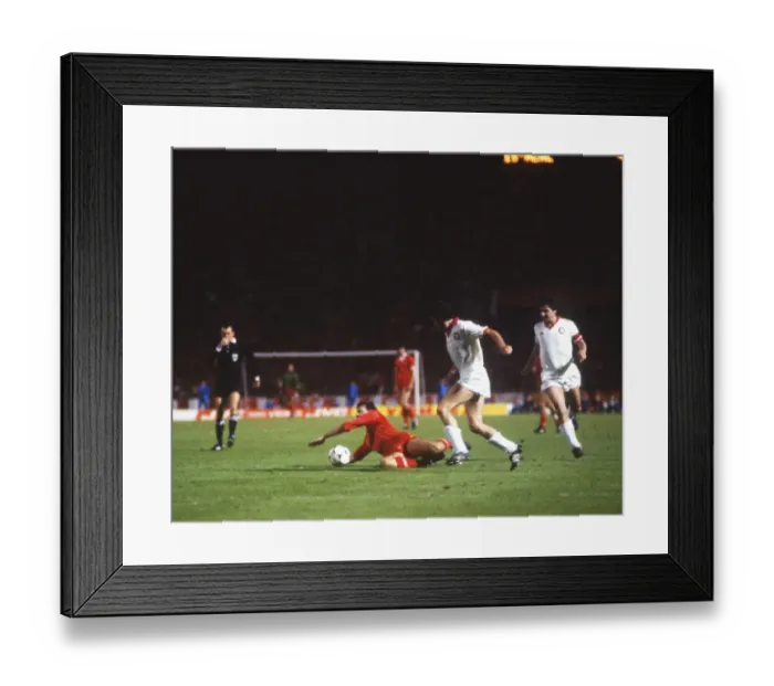 Framed Print : European Cup Final: Liverpool 1* Roma 1 (*won 4-2 pens a. e. t. ) Framed Print : European Cup Final: Liverpool 1* Roma 1 (*won 4-2 pens a. e. t. )