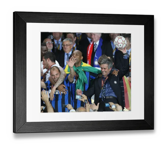 Framed Print : Bayern Munich vs. Inter Milan Champs Lge Final: Bayern 0 Inter M 2 Framed Print : Bayern Munich vs. Inter Milan Champs Lge Final: Bayern 0 Inter M 2
