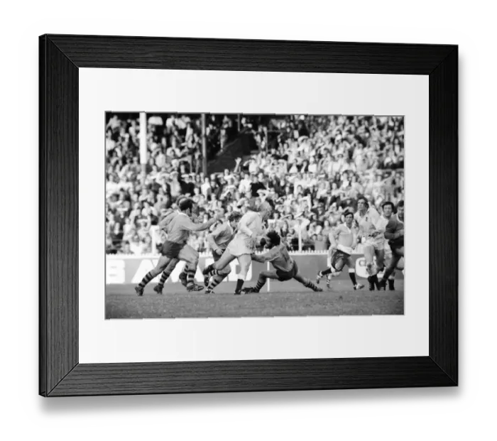 Framed Print : 1st Test: Australia 16 England 9 Framed Print : 1st Test: Australia 16 England 9