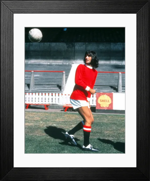 Framed Print : George Best - Manchester United Framed Print : George Best - Manchester United