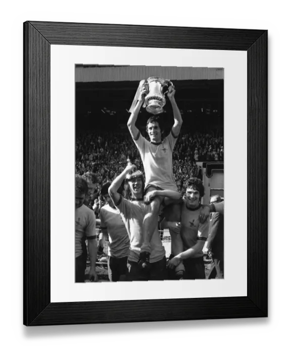 Framed Print : Frank McLintock celebrates Arsenals FA Cup Win 1971 Framed Print : Frank McLintock celebrates Arsenals FA Cup Win 1971