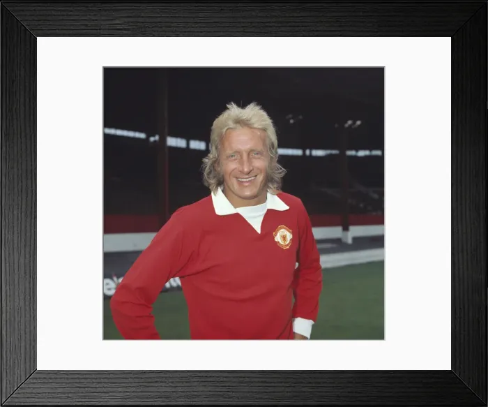 Framed Print : Denis Law - Manchester United Framed Print : Denis Law - Manchester United