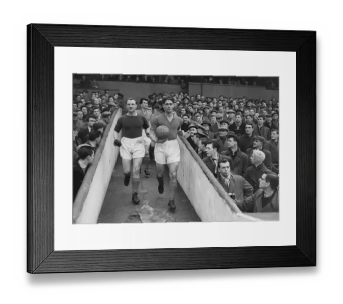 Framed Print : Barnsley v Hull City 1958 FA Cup 3th rd replay Framed Print : Barnsley v Hull City 1958 FA Cup 3th rd replay