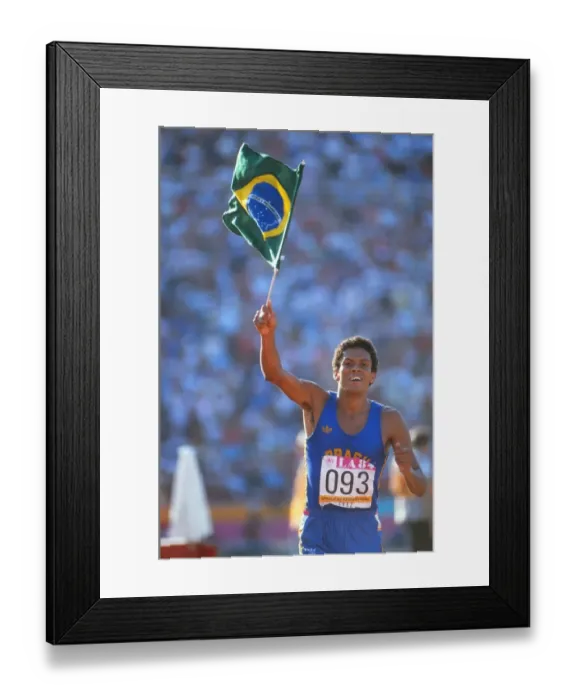 Framed Print : Joaquim Cruz celebrates winning the 1984 Olympic 800m Framed Print : Joaquim Cruz celebrates winning the 1984 Olympic 800m